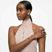 Una Angelic cocktail ring