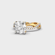 Miss Classy Round Diamond Ring