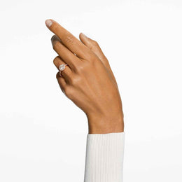 Una Angelic cocktail ring